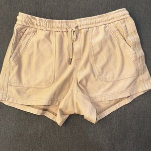 Athleta khaki shorts
